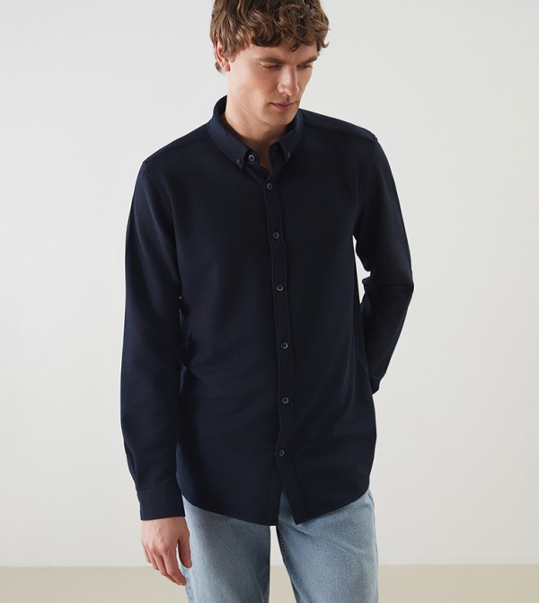 Textured Slim Fit Long Sleeves Shirt
