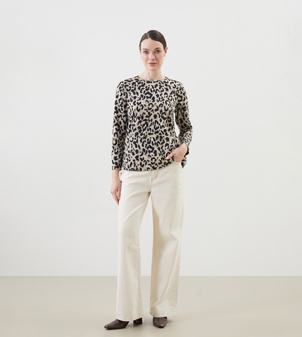Leopard Printed Crew Neck T-Shirt