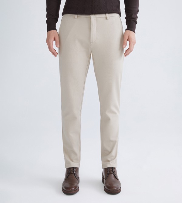 بنطال ضيق سادة بخصر متوسط 