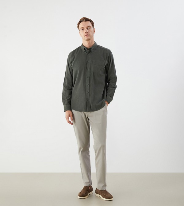 Solid Mid Rise Slim Fit Trousers