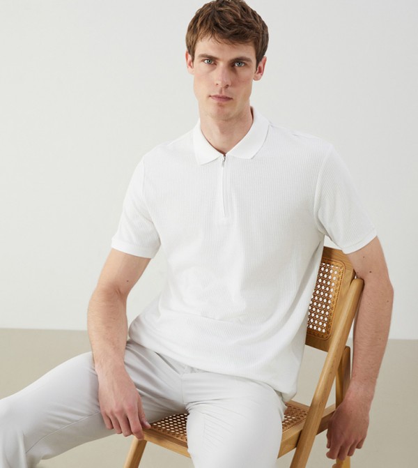 Textured Short Sleeves Polo T-Shirt