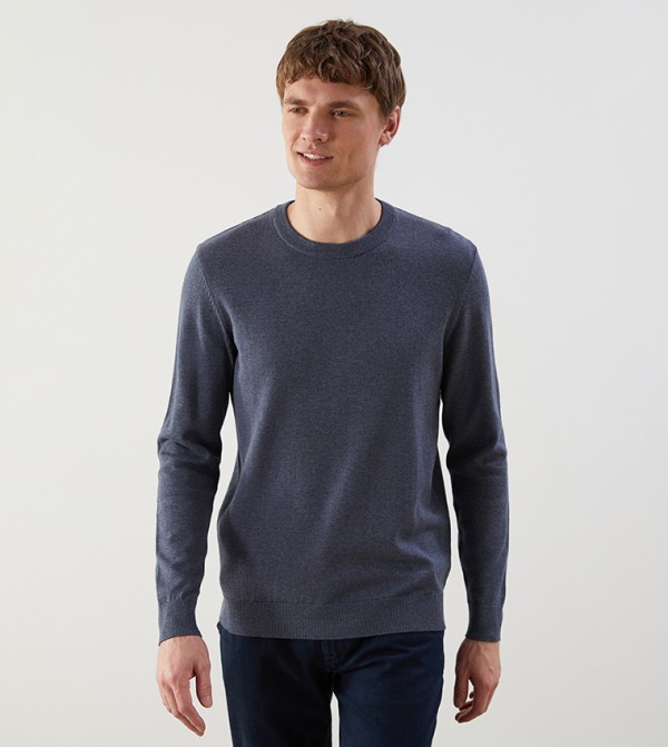 CLASSIC Solid Crew Neck Tricot Sweater