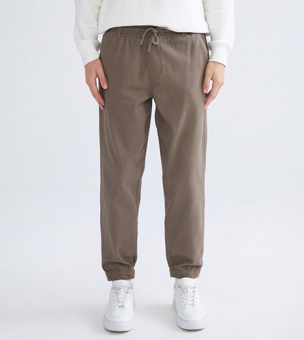 Mid Rise Drawstring Waist Slim Fit Trousers