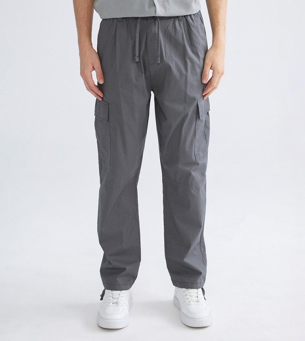 Solid Mid Rise Cargo Pants