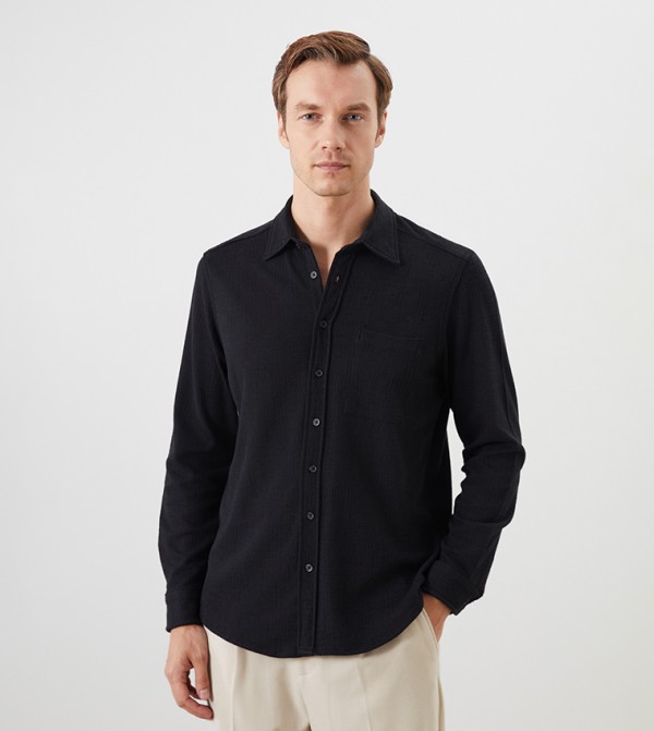 Solid Regular Fit Long Sleeves Shirt