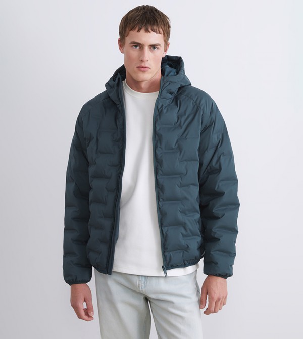 Textured Slim Fit Hooded Puffer Jacket
