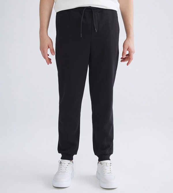 Drawstring Waist Slim Fit Joggers