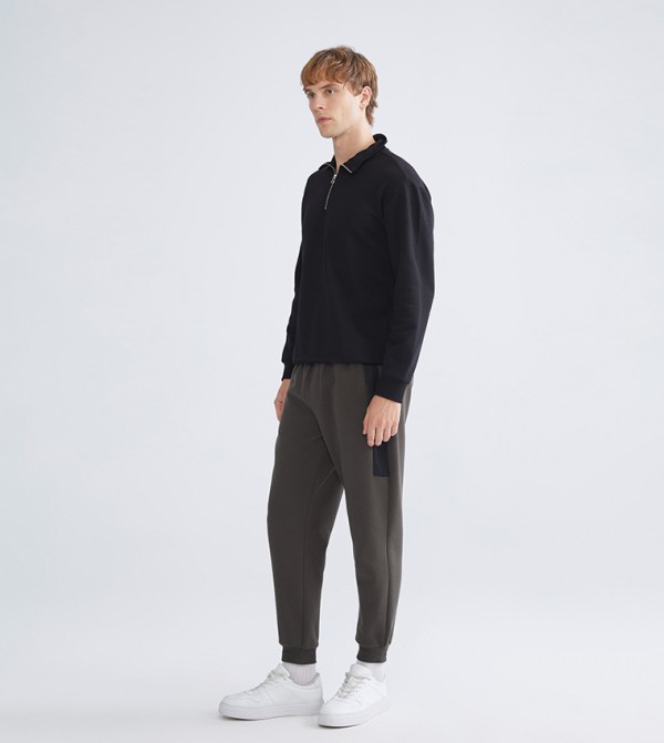 جوغر برباط على الخصر