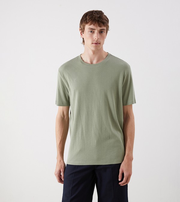 Textured Short Sleeves Casual T-Shirt
