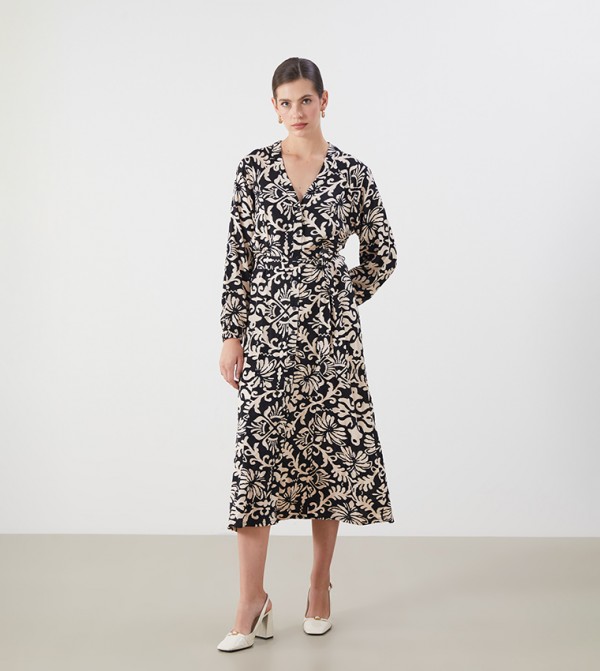  V فستان ميدي بطبعة ورقبة 