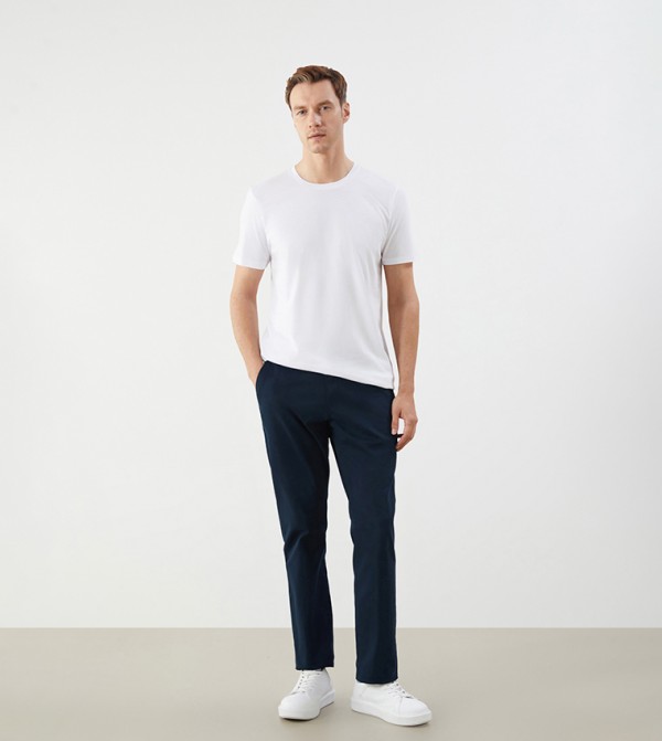 Solid Slim Fit Chino Pants