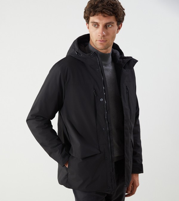 Zippered Long Sleeves Hooded Jacket