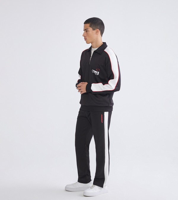 بنطلون رياضة بخطوط جانبية 