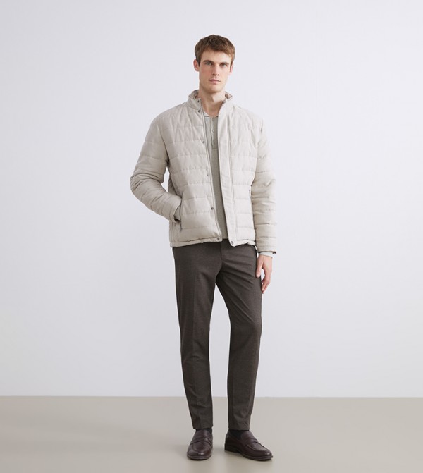 Textured Mid-Rise Trouser