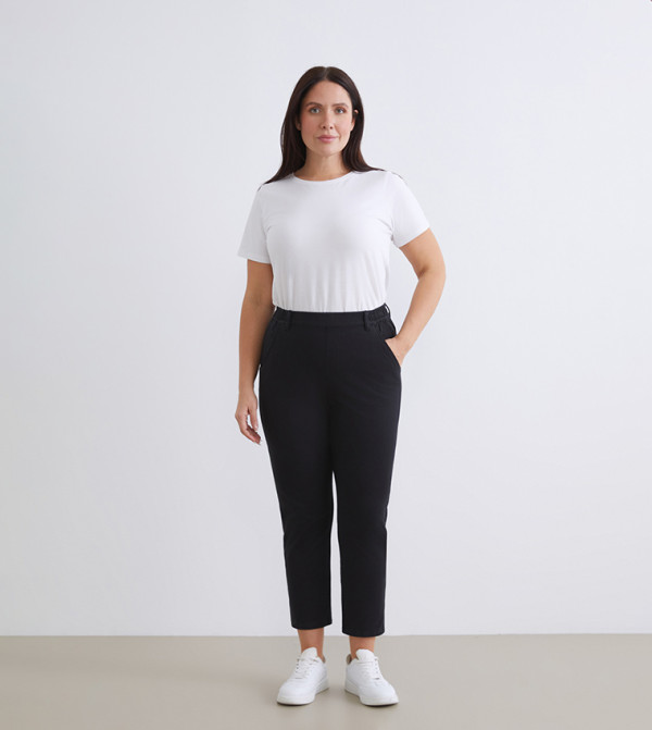 Plus Solid Slim Fit Jeans