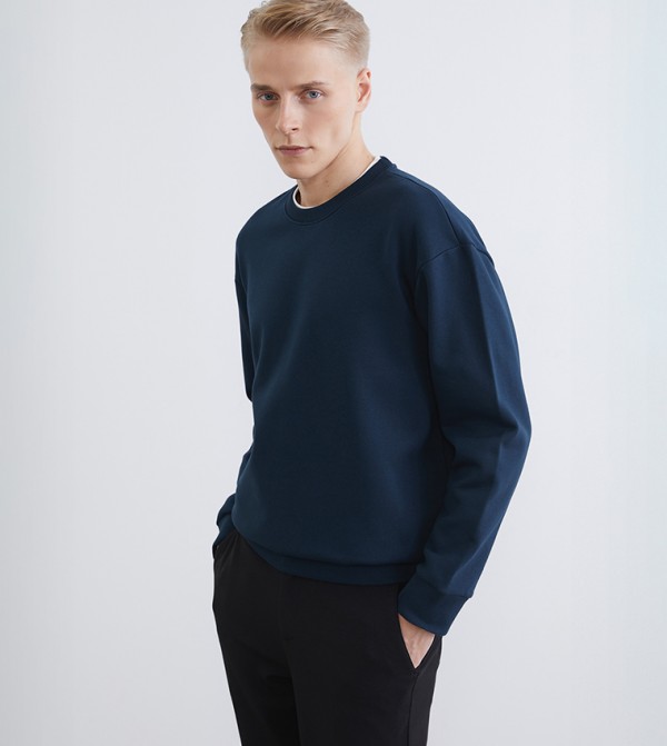 Solid Crew Neck Thick Sweatshirt