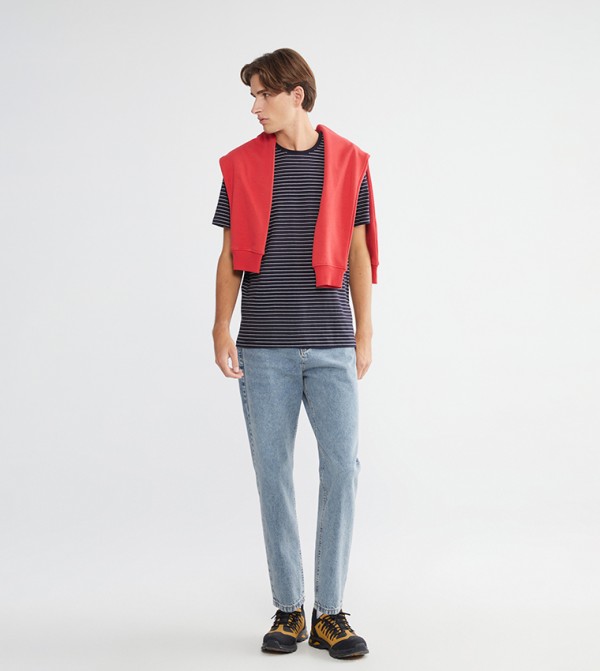 700 Washed Straight Fit Jeans