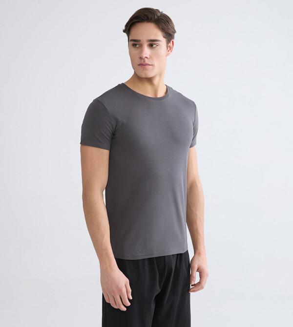 Solid Short Sleeves Undershirt