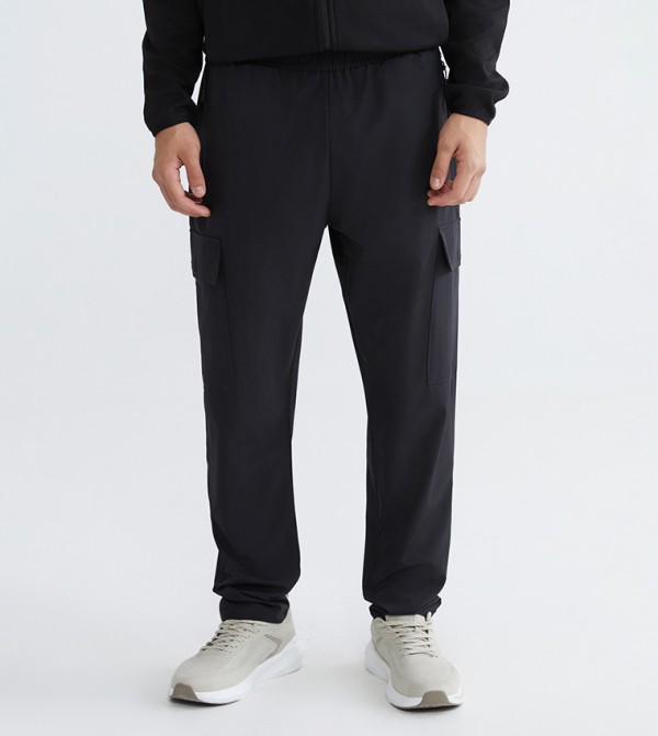 جوغر رجالي برباط على الخصر وقصة ضيقة