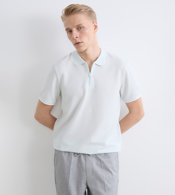 Textured Short Sleeves Polo T-Shirt