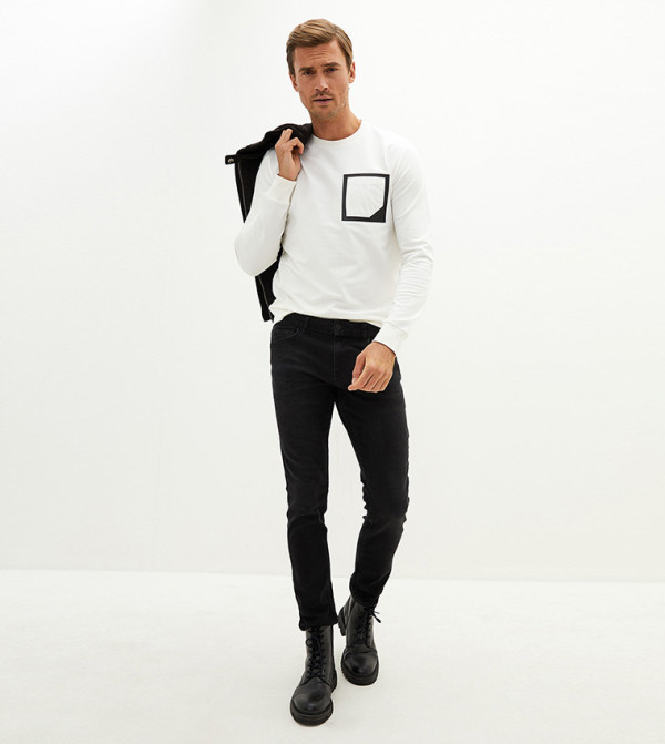 buy-lc-waikiki-classic-standard-fit-pocket-detailed-jeans-in-grey