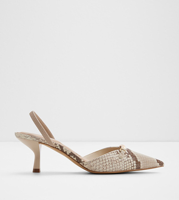 LIANYA Metal Accent Pointed Toe Pumps