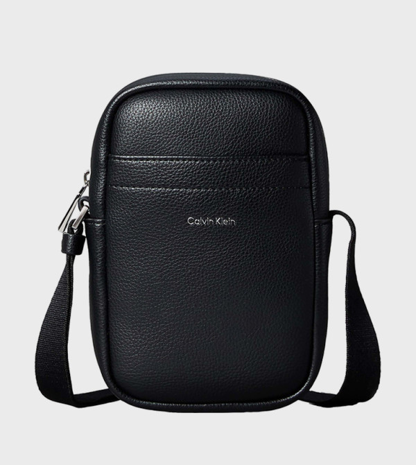 Logo Detail Raised Reporter Bag