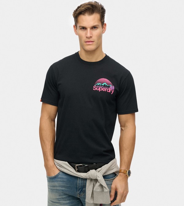 Logo Detail Crew Neck T-Shirt