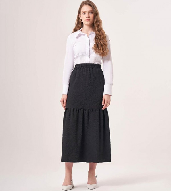 Textured Elastic Waist Tiered Skirt