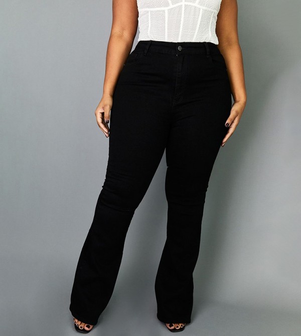 Curve Flare Jeans