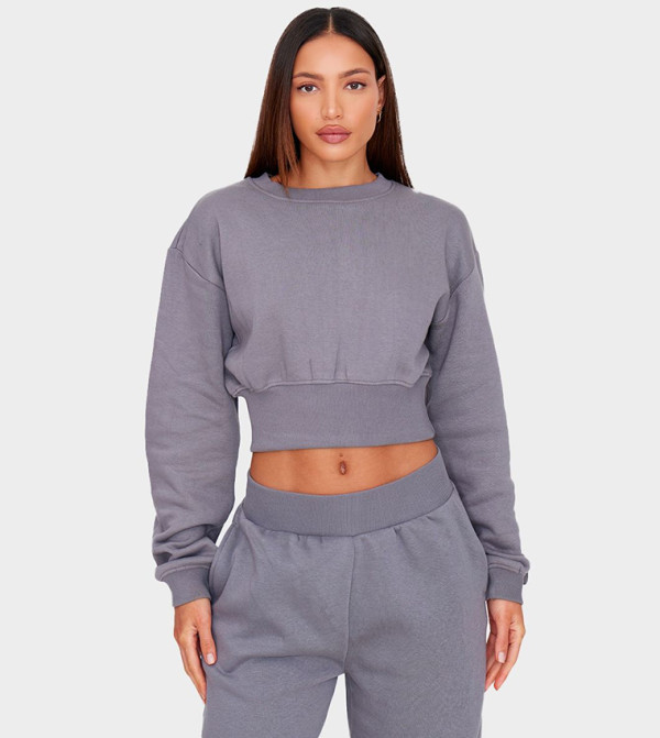 سويتشيرت واسع قصير للمقاسات الطويلة