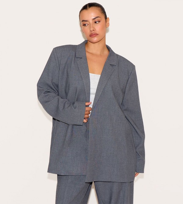 بليزر بأكمام طويلة للمقاسات الكبيرة 