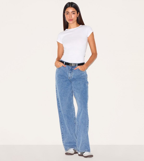 Wash Mid Rise Straight Fit Jeans