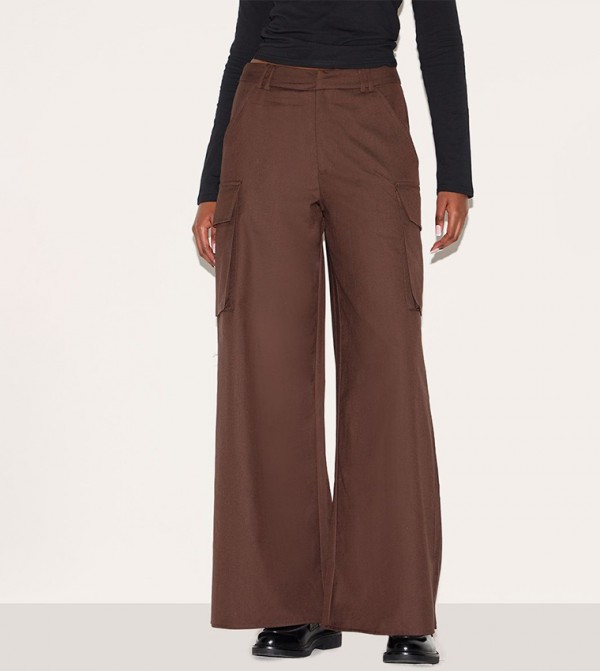 Deep Pocket Detail Straight Fit Trousers