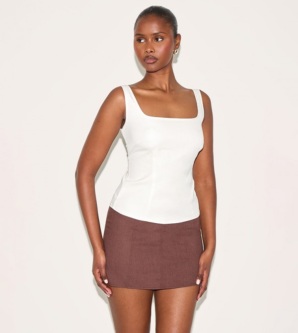 Solid Sleeveless Top