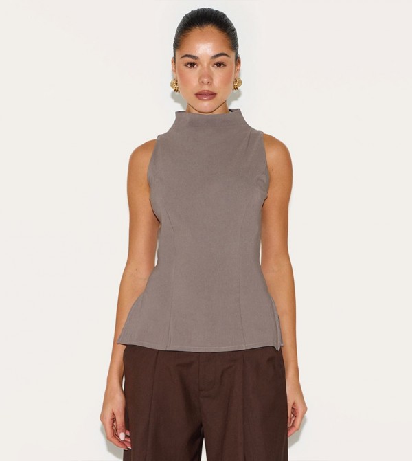 Solid Sleeveless Waist Detail Top