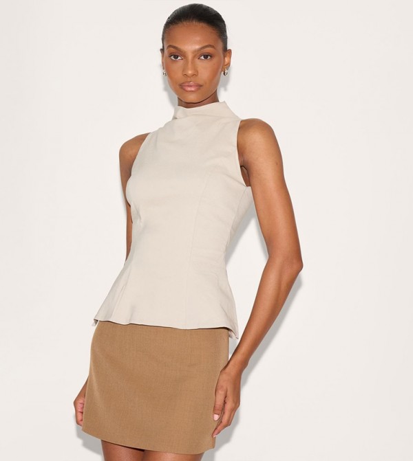 Solid Sleeveless Waist Detail Top
