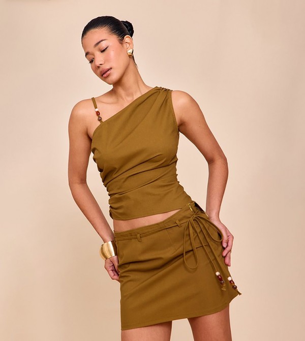 Trim Detail Asymmetric Crop Top