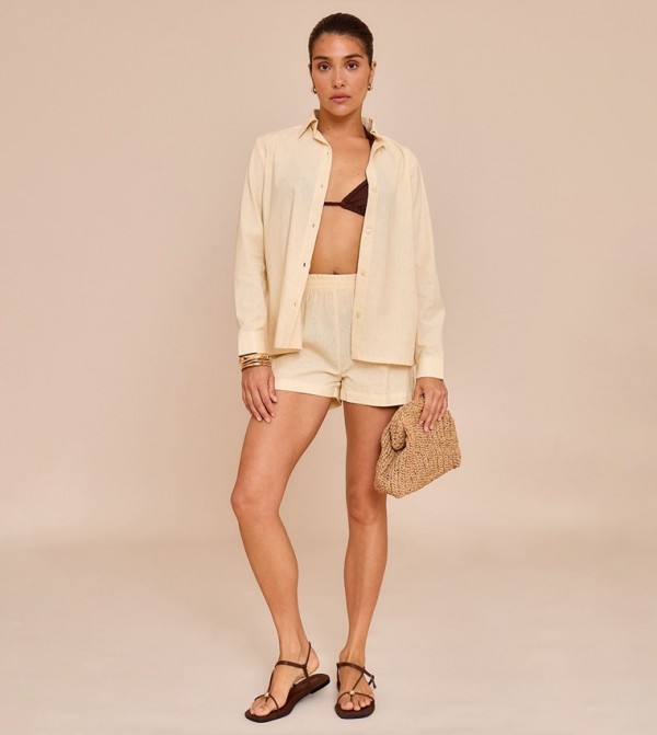 Petite Solid Woven High Rise Shorts
