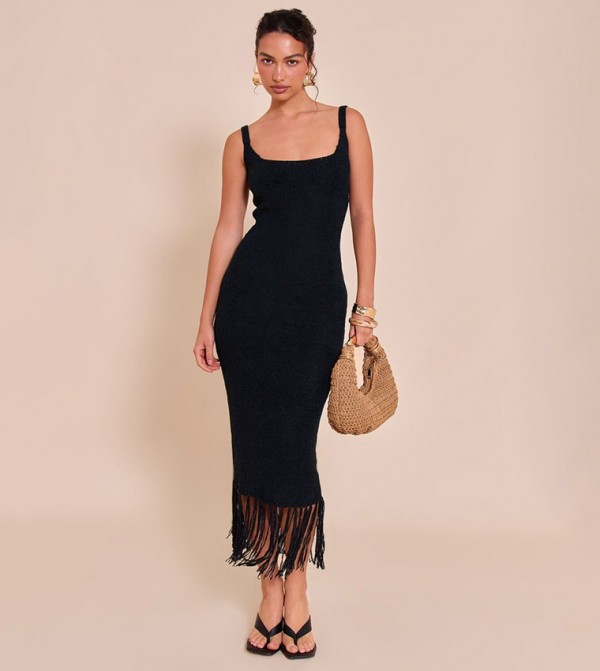 Scoop Neck Fringe Knit Maxi Dress