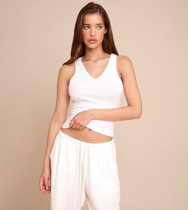 Solid Sleeveless Top