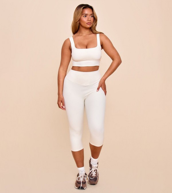 Shape Sculpt Highwaisted Capri Active Leggings