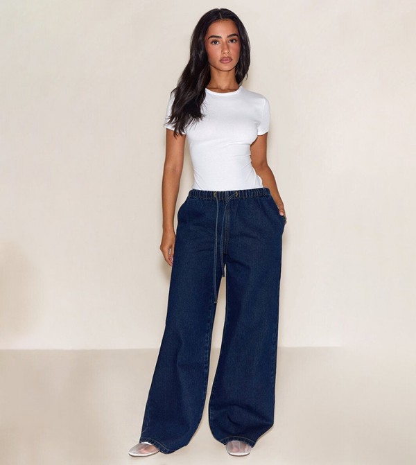 جينز واسع مغسول للمقاسات الصغيرة 