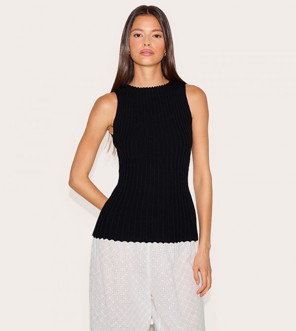 Ribbed PeSleeveless Top