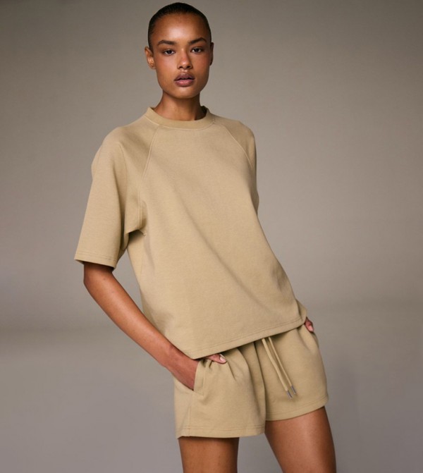 Crew Neck Raglan Sleeves Boxy T-Shirt