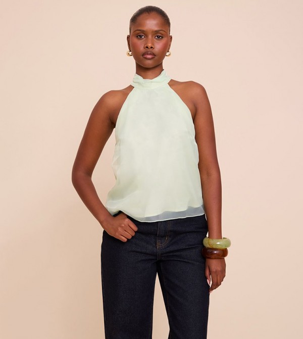 توب شيفون بياقة عالية بلا كم 