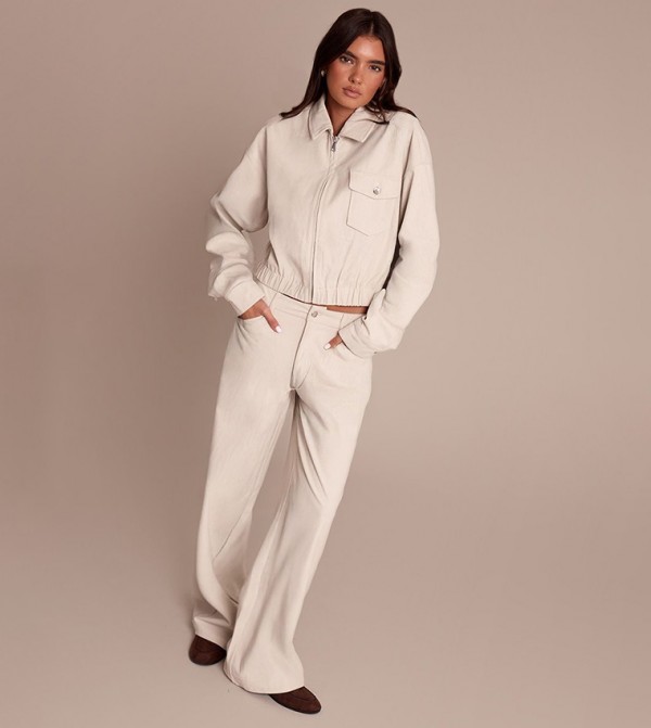 جاكيت قصير بسحاب 