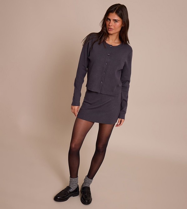 تنورة ميني محبوكة 