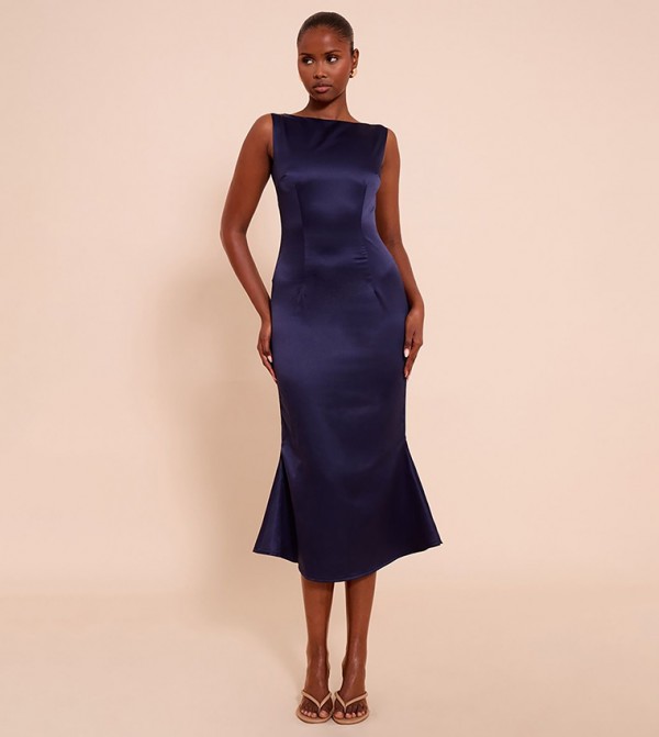 فستان ميداكسي ساتان بياقة واسعة 