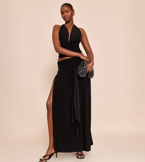 تنورة ماكسي بطبقتين